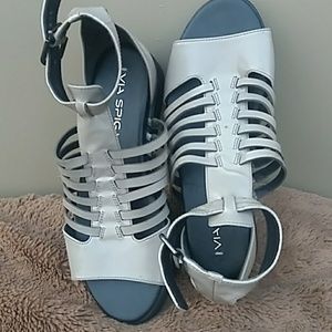 SUPER CUTE OPEN-TOED STRAPPY SANDALS